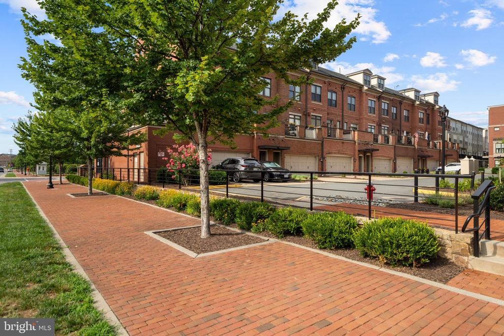 208 RAILBENDER ALLEY SE