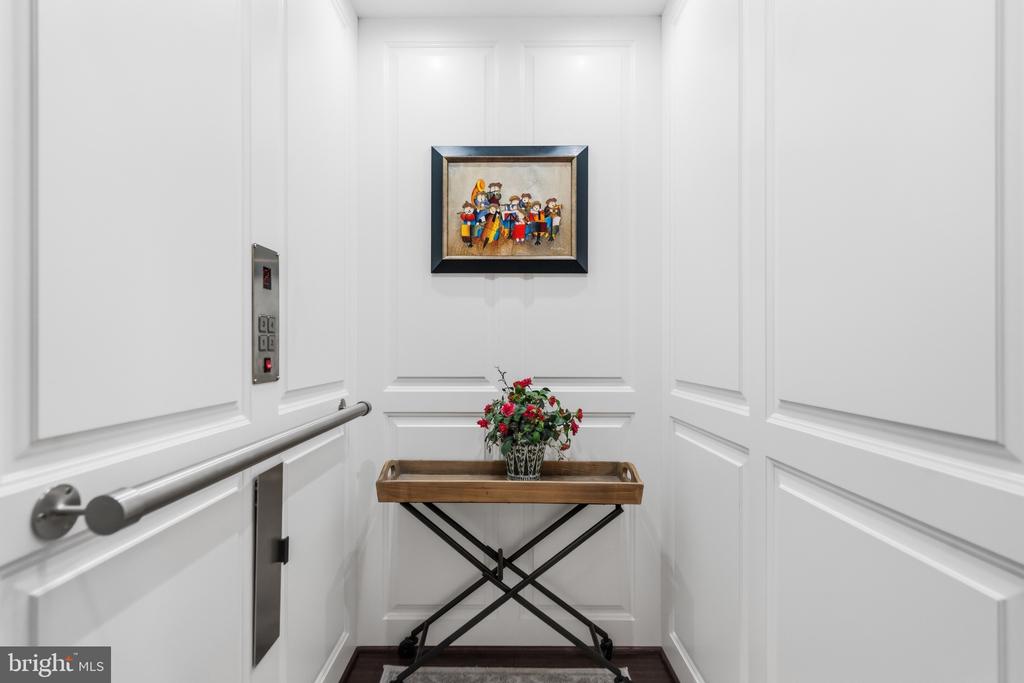 208 RAILBENDER ALLEY SE