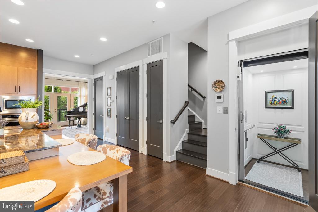 208 RAILBENDER ALLEY SE