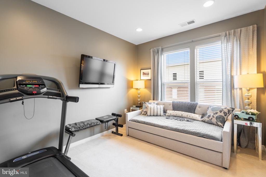 208 RAILBENDER ALLEY SE
