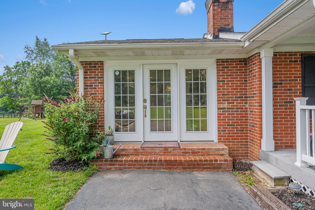 43581 LOST CORNER ROAD