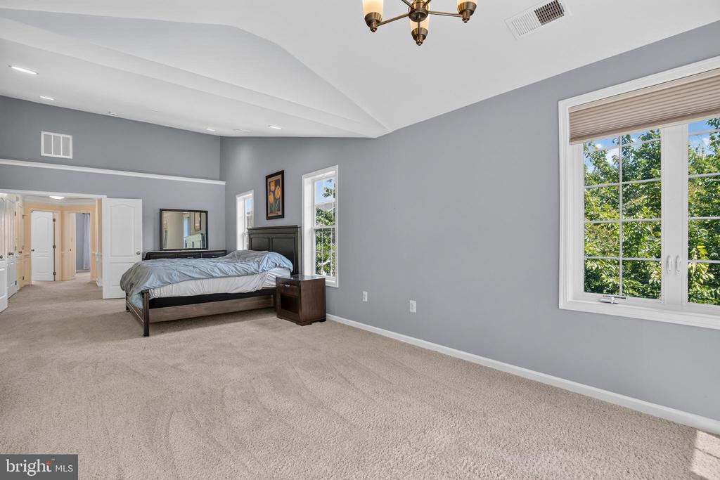 43283 MITCHAM SQUARE