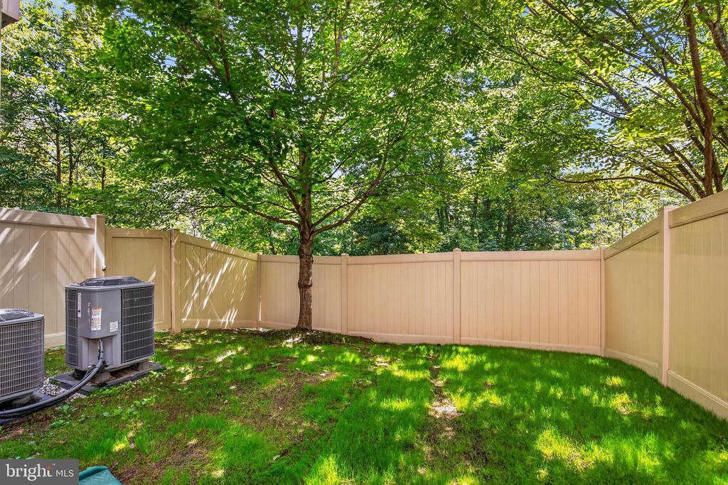 43283 MITCHAM SQUARE