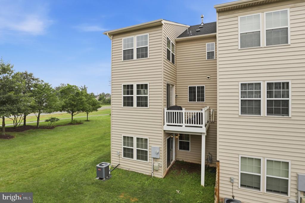 42251 DEAN CHAPEL SQUARE