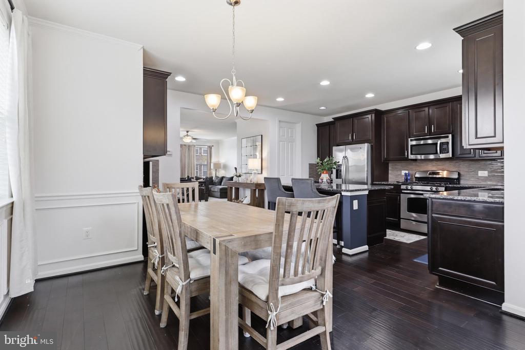42251 DEAN CHAPEL SQUARE