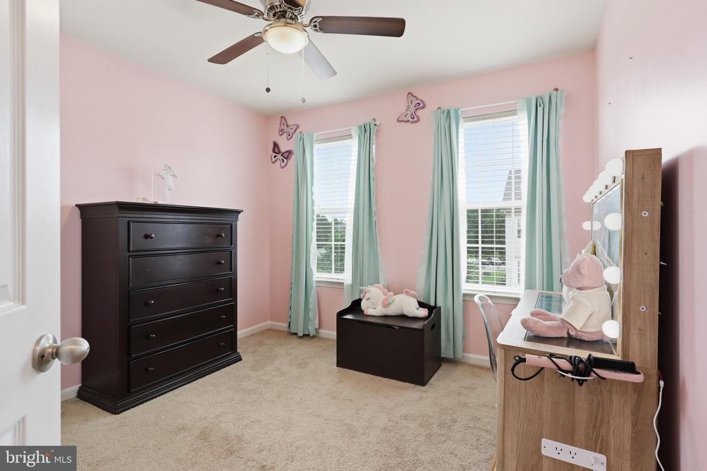 42251 DEAN CHAPEL SQUARE