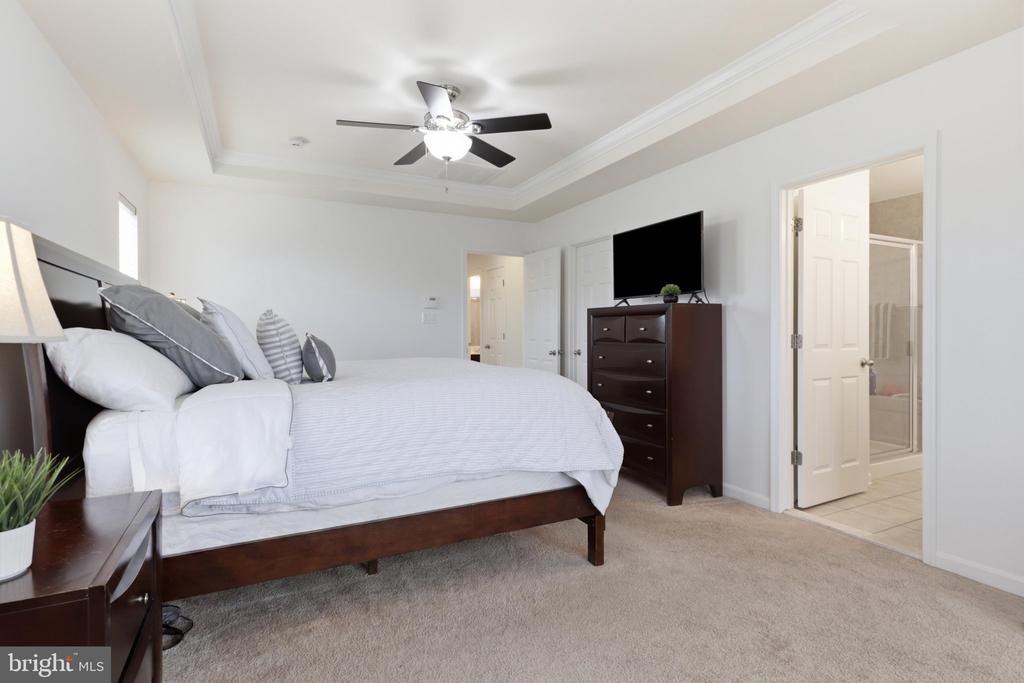 42251 DEAN CHAPEL SQUARE