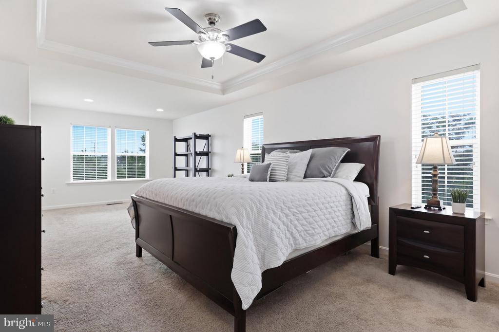 42251 DEAN CHAPEL SQUARE