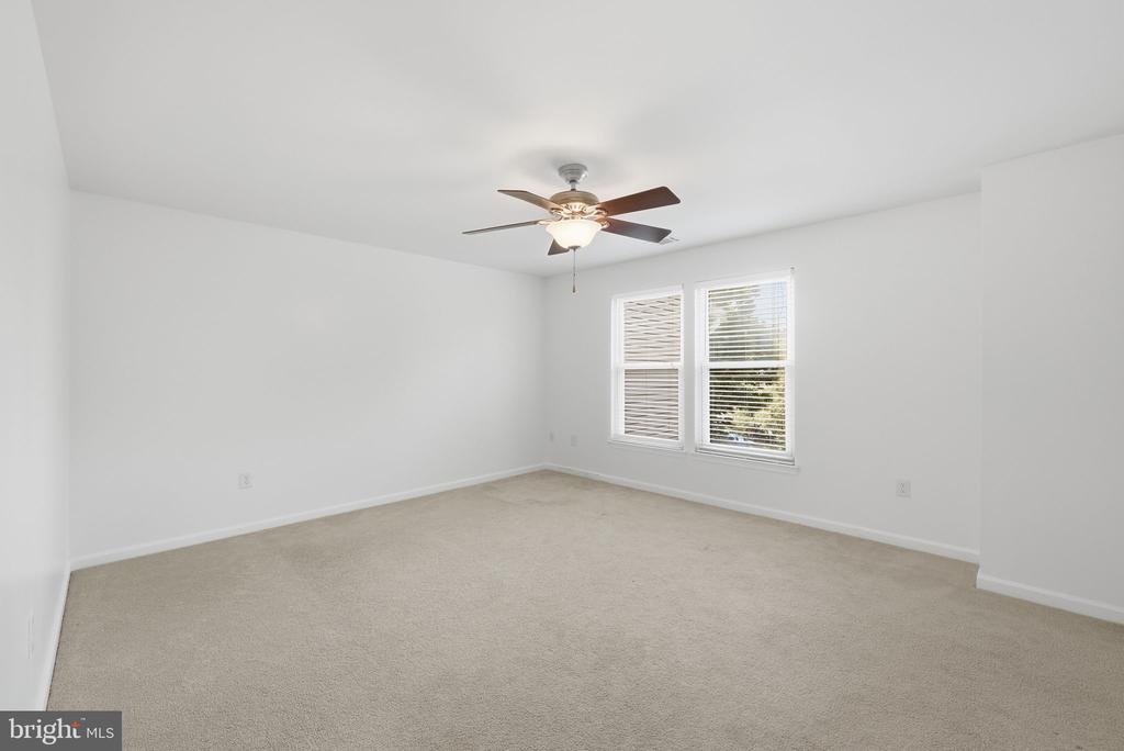 20600 CORNSTALK TERRACE Unit: 302