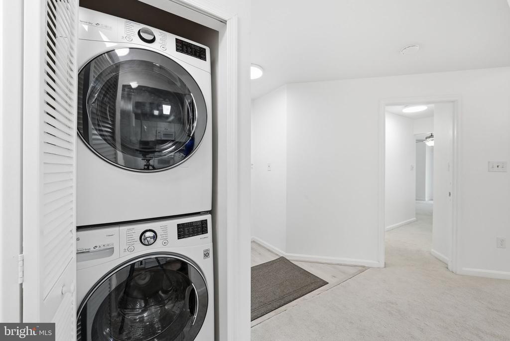20600 CORNSTALK TERRACE Unit: 302