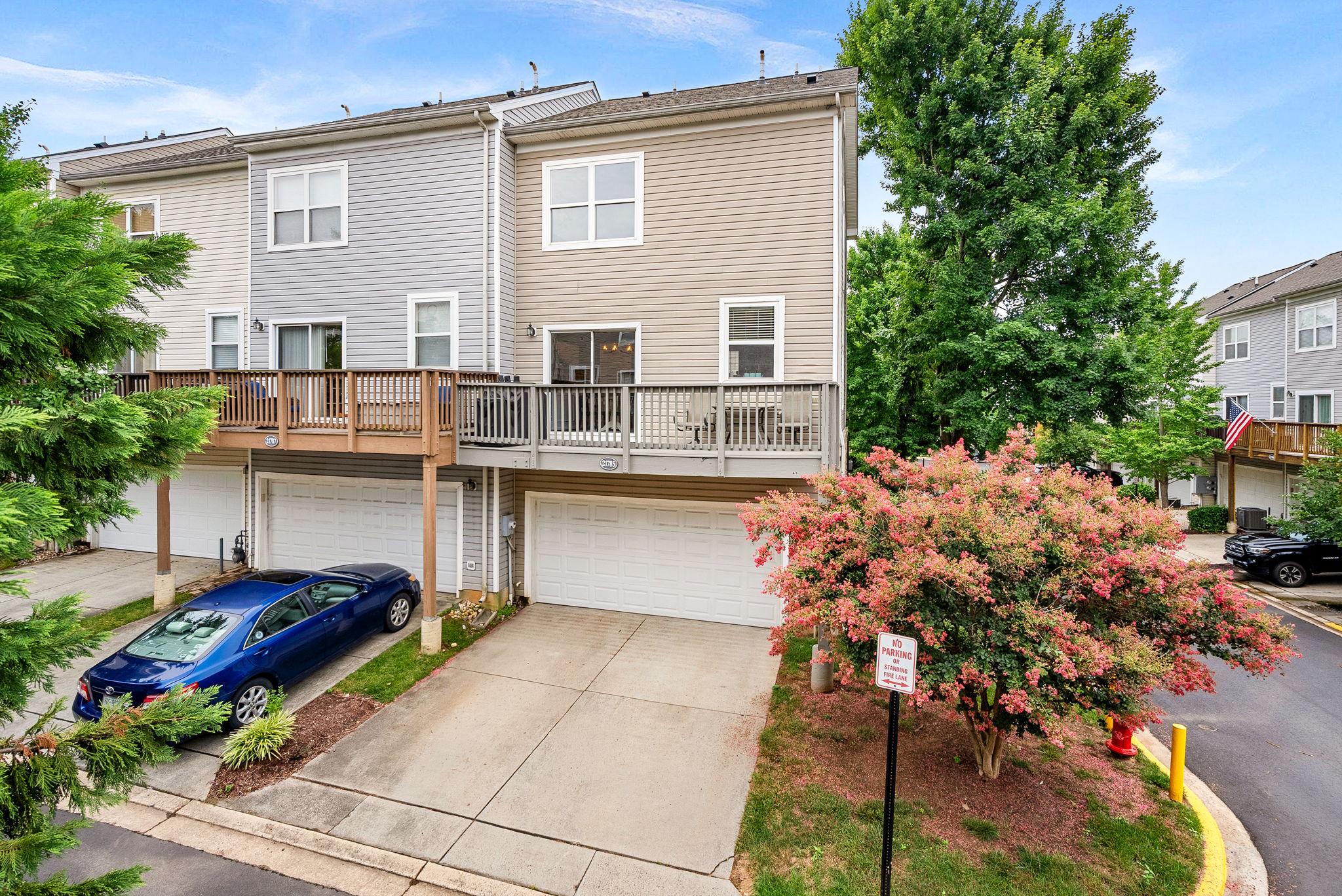 21785 DRAGONS GREEN SQUARE Unit: 21785