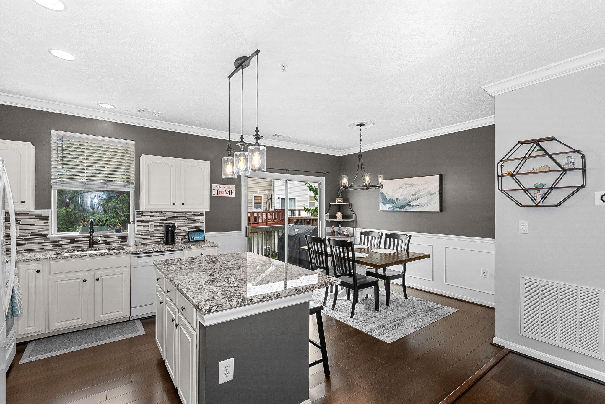 21785 DRAGONS GREEN SQUARE Unit: 21785