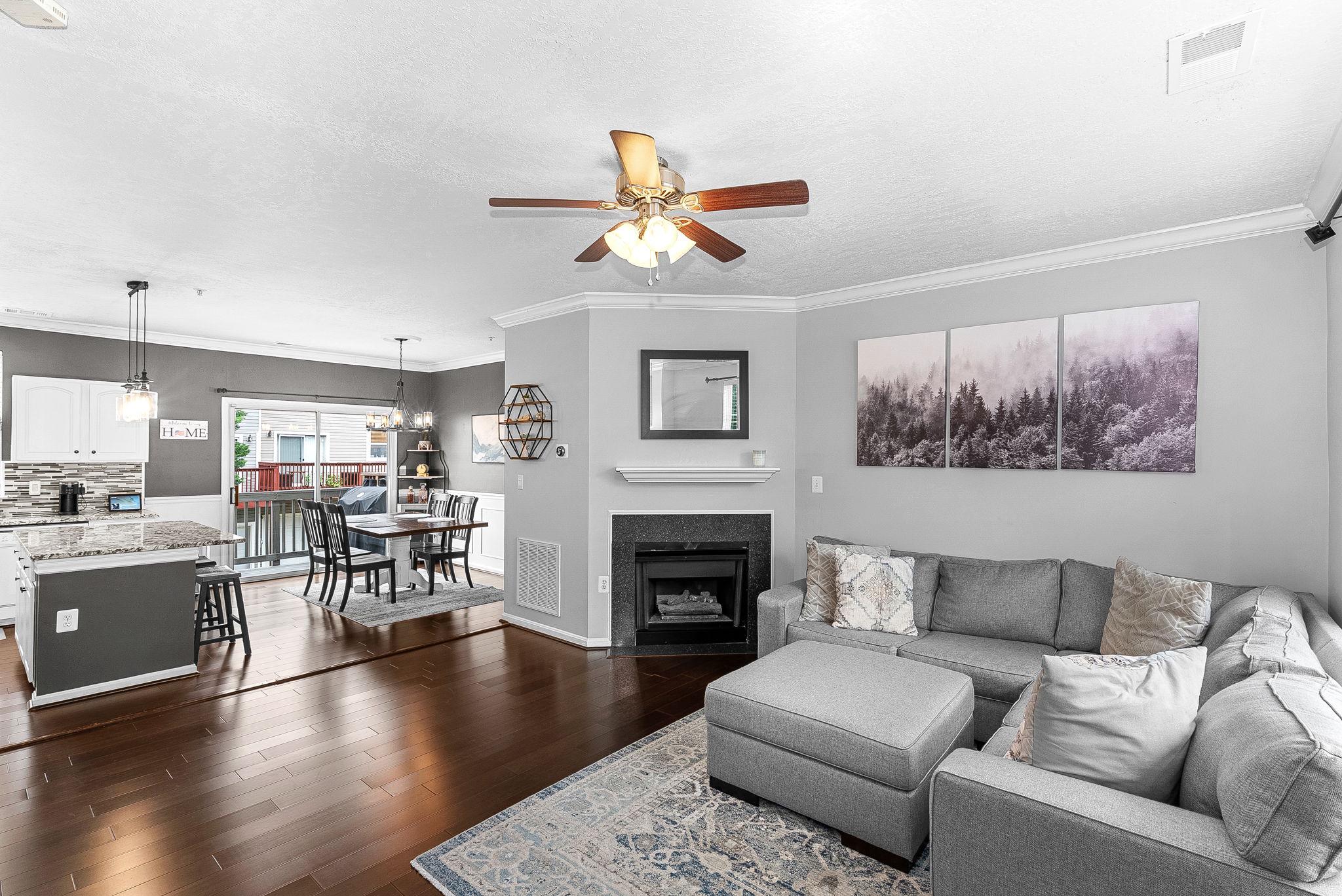 21785 DRAGONS GREEN SQUARE Unit: 21785