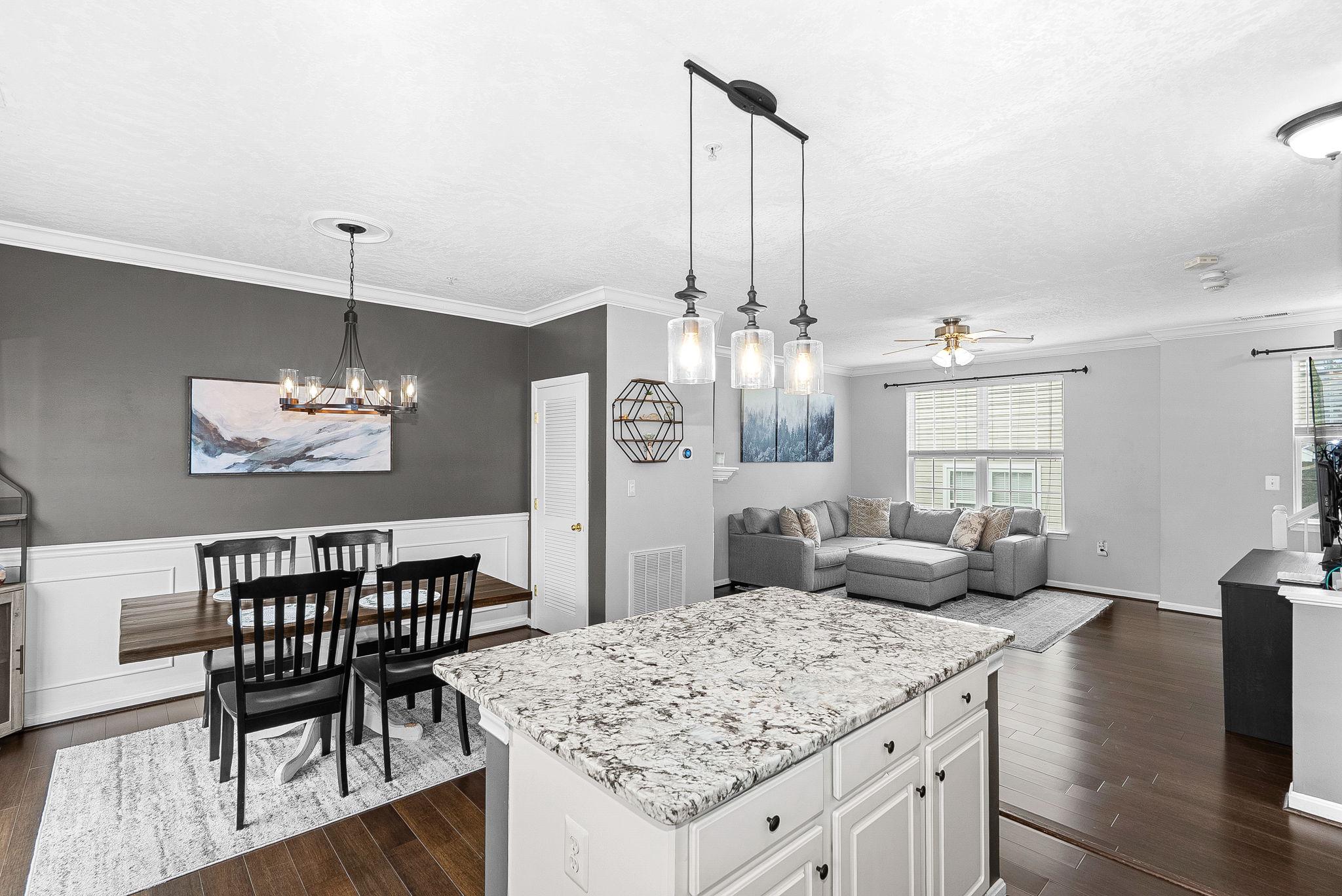 21785 DRAGONS GREEN SQUARE Unit: 21785