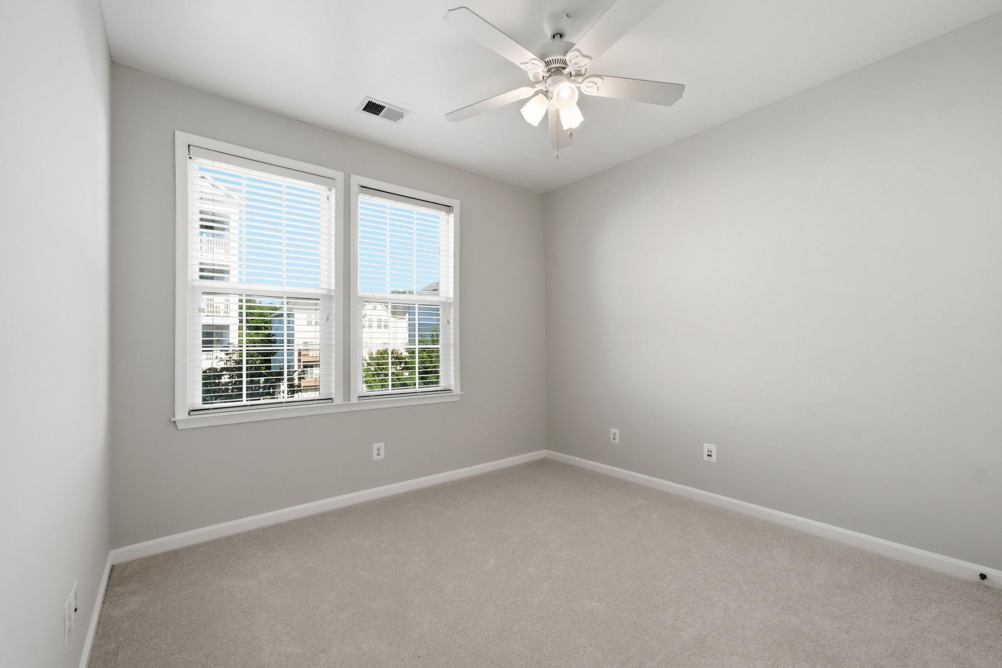 24678 BYRNE MEADOW SQUARE