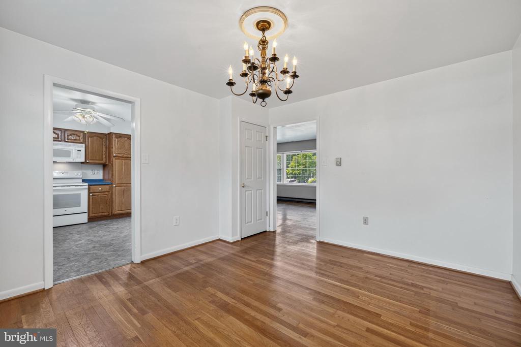 19 HAMILTON TERRACE DRIVE