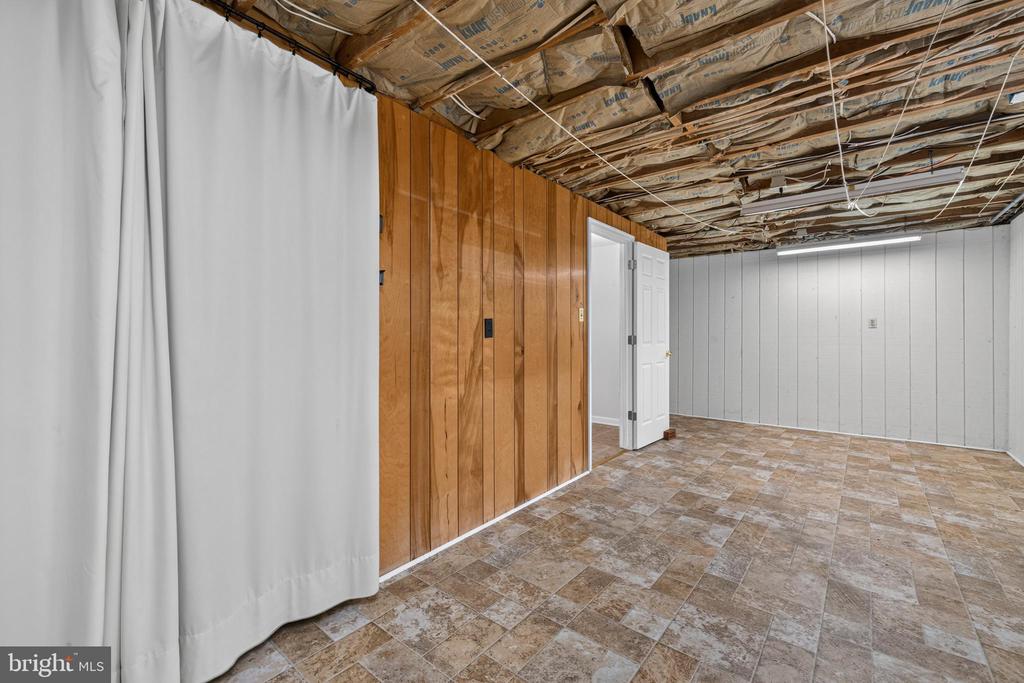 19 HAMILTON TERRACE DRIVE