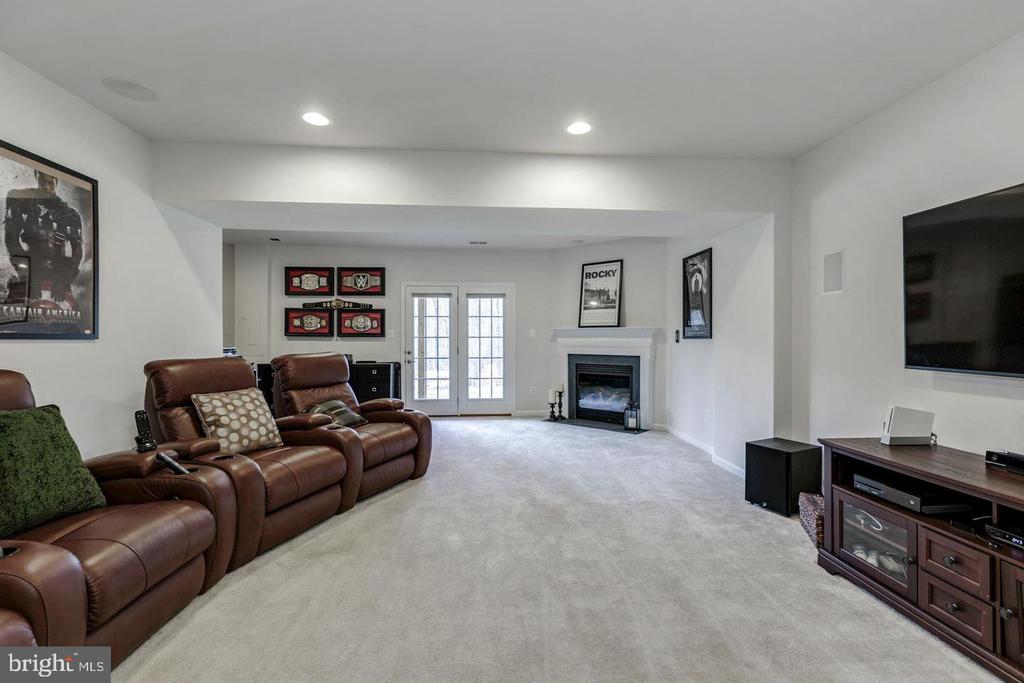 22941 CHINKAPIN OAK TERRACE