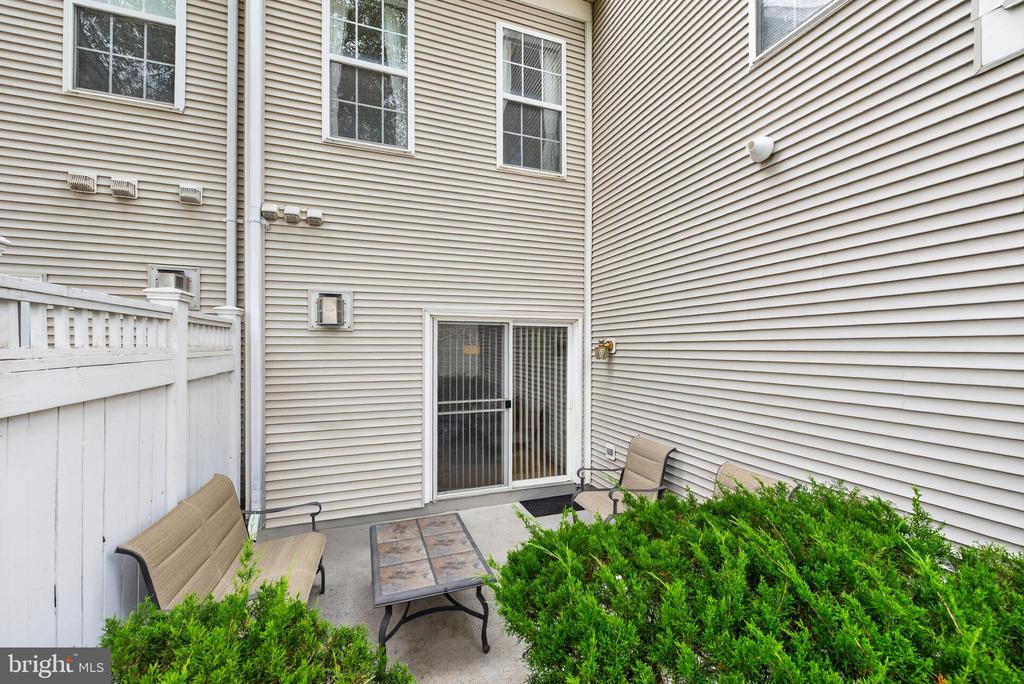 43081 ZANDER TERRACE