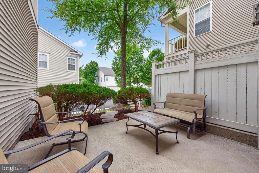 43081 ZANDER TERRACE