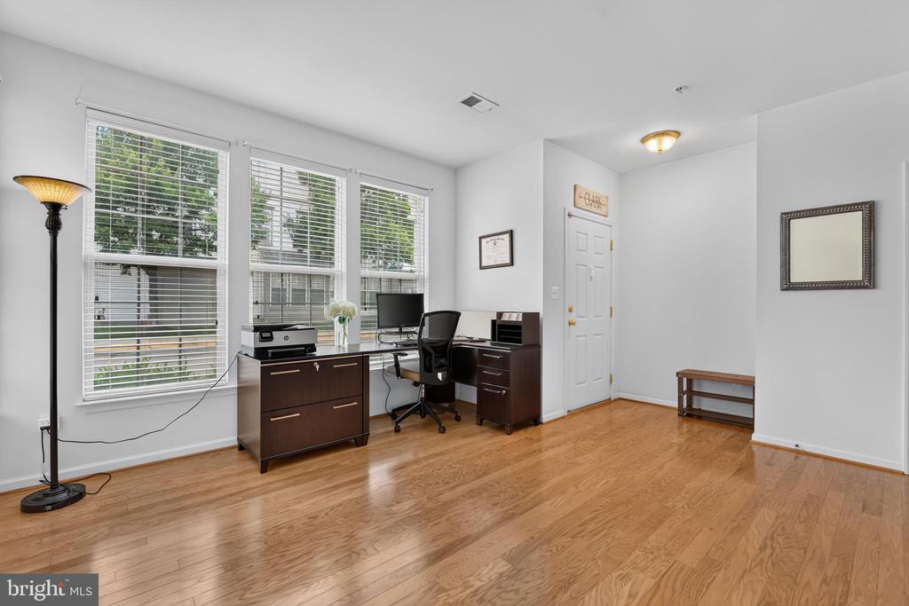 43081 ZANDER TERRACE