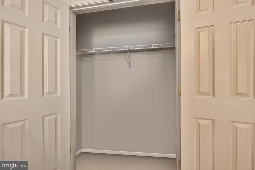 43081 ZANDER TERRACE
