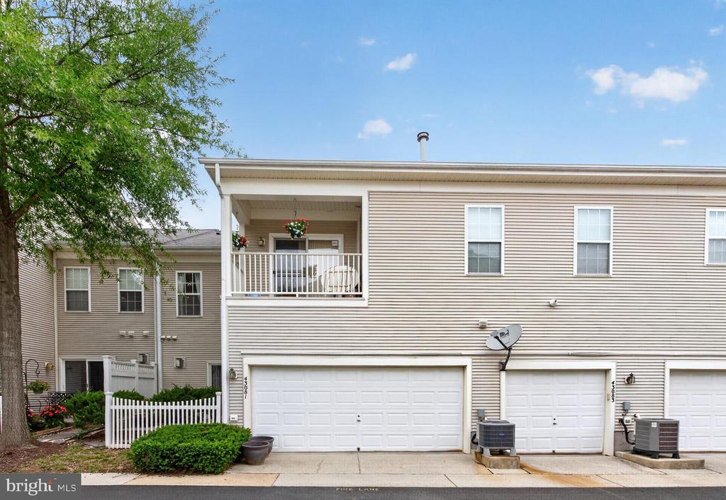 43081 ZANDER TERRACE