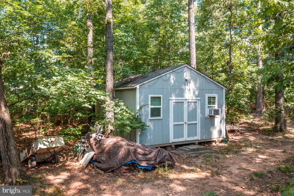 24 CEDAR DRIVE