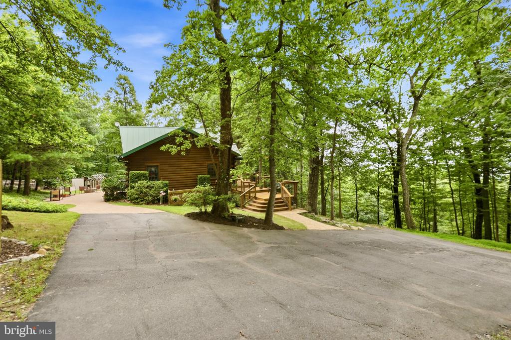 34971 CHARLES TOWN PIKE