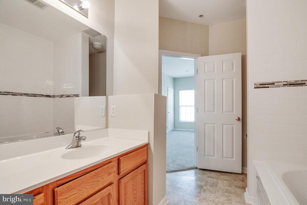 43028 OLD GALLIVAN TERRACE