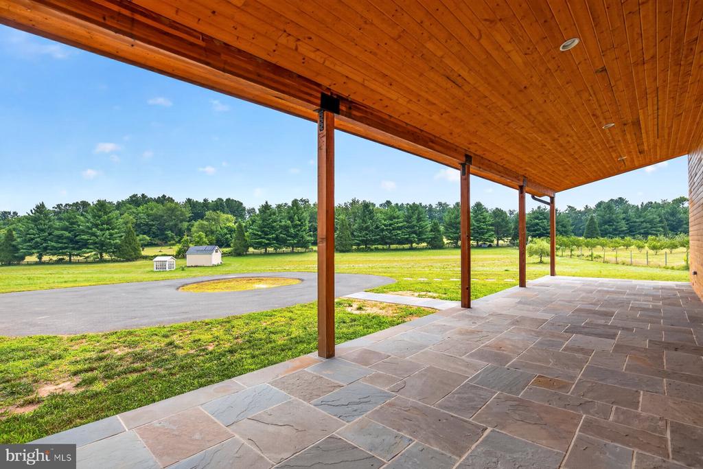 38217 MOUNTAIN AIR LANE