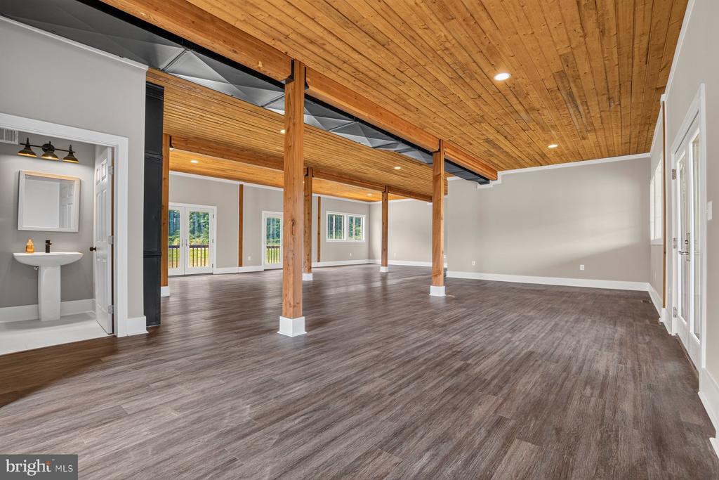 38217 MOUNTAIN AIR LANE