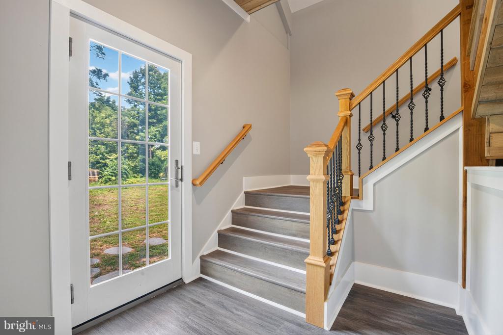 38217 MOUNTAIN AIR LANE