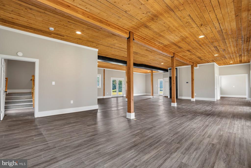 38217 MOUNTAIN AIR LANE