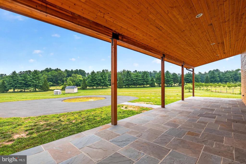 38217 MOUNTAIN AIR LANE