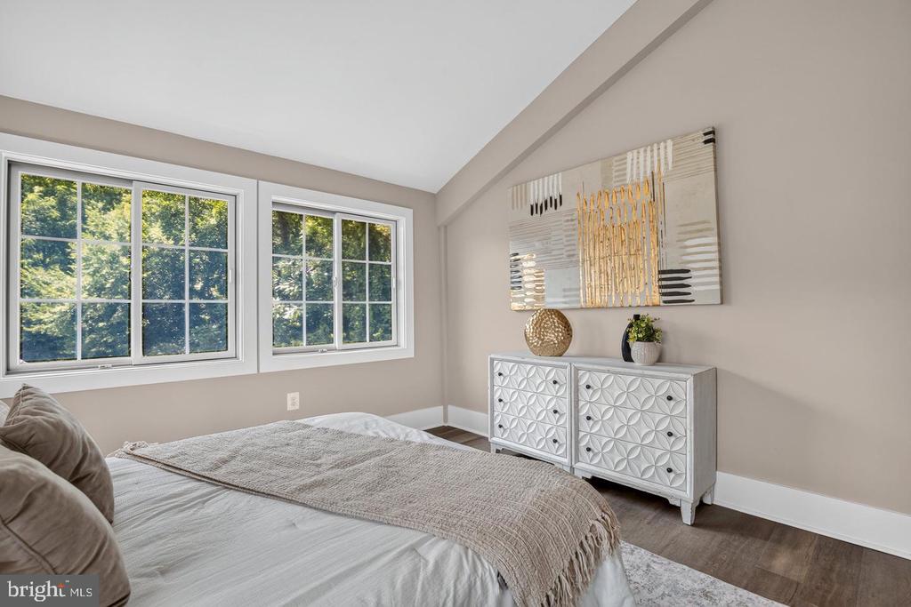 38217 MOUNTAIN AIR LANE
