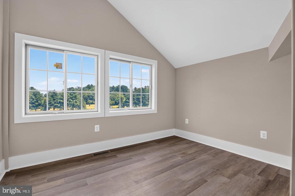 38217 MOUNTAIN AIR LANE