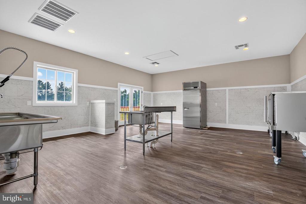 38217 MOUNTAIN AIR LANE