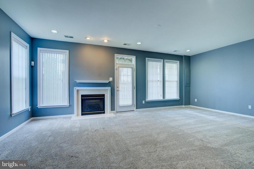 25130 CUTGRASS TERRACE