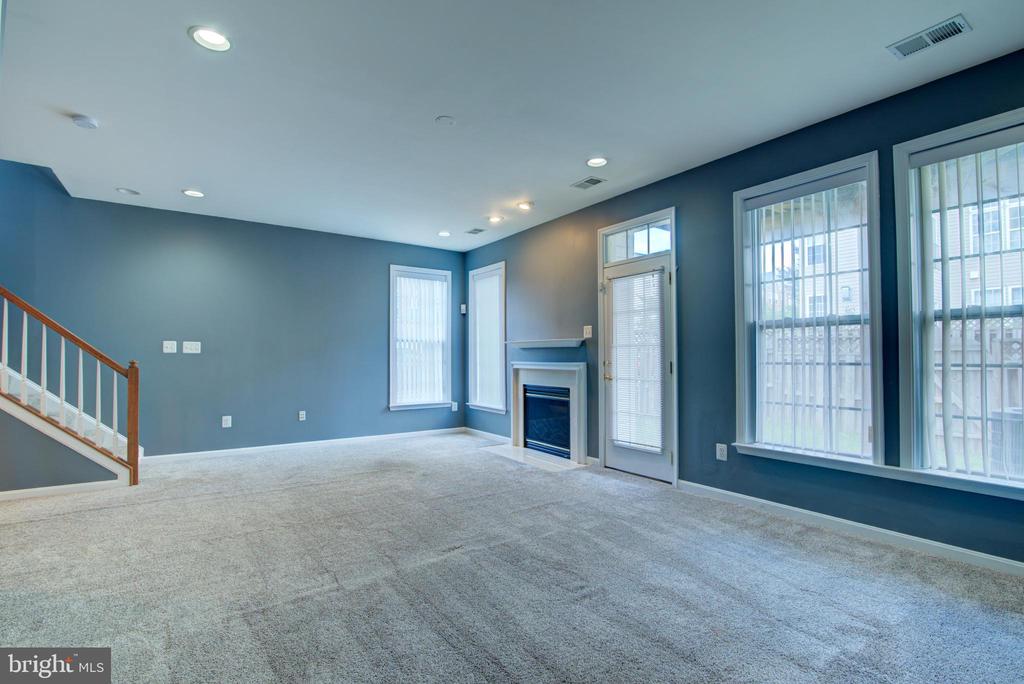 25130 CUTGRASS TERRACE