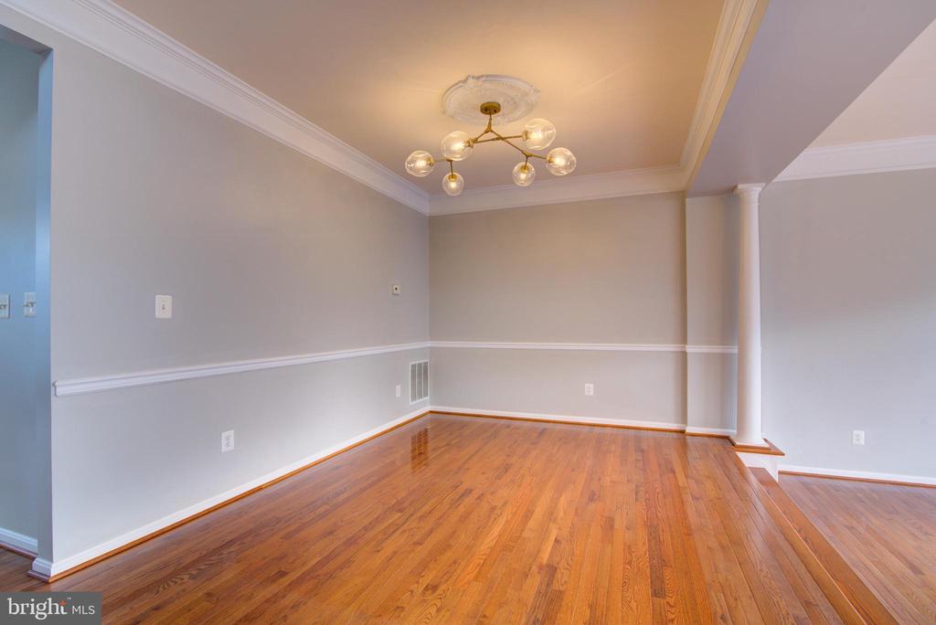 25130 CUTGRASS TERRACE