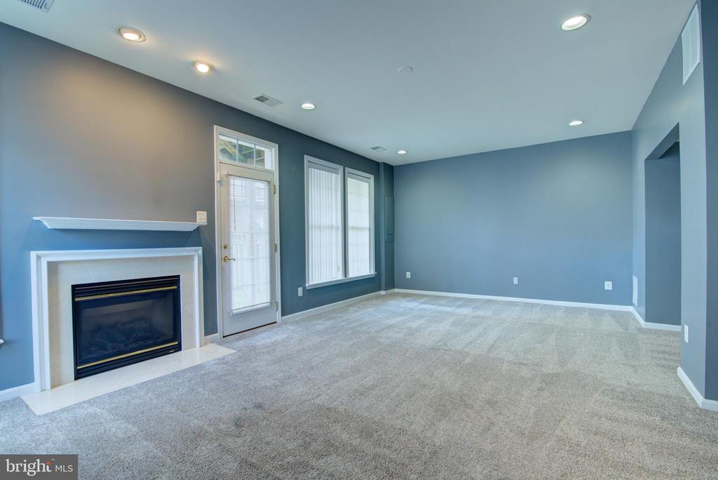 25130 CUTGRASS TERRACE