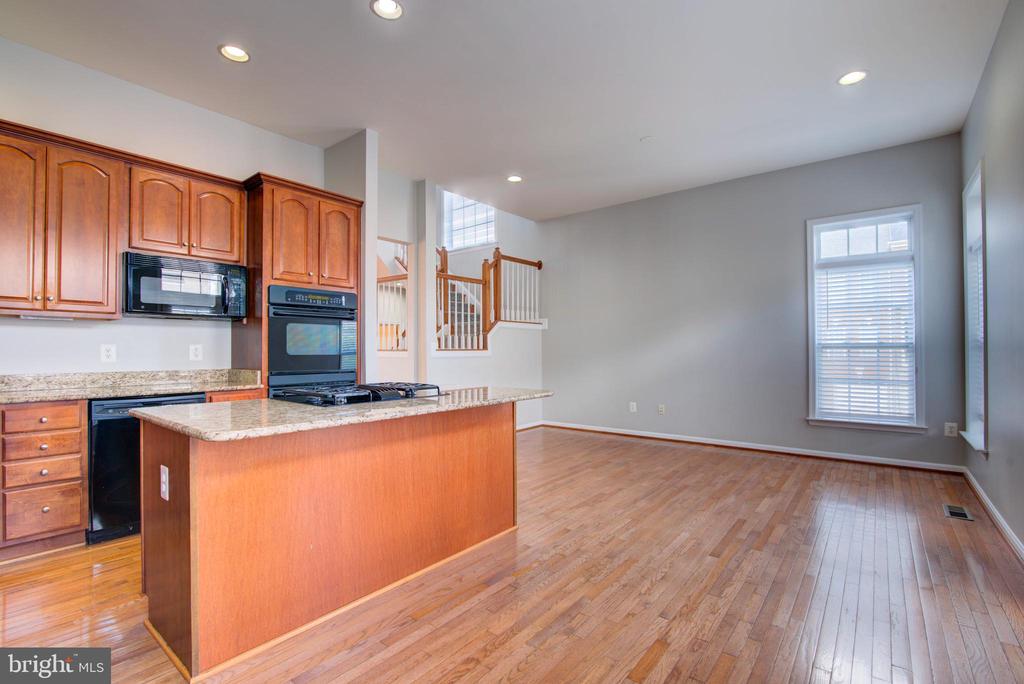 25130 CUTGRASS TERRACE