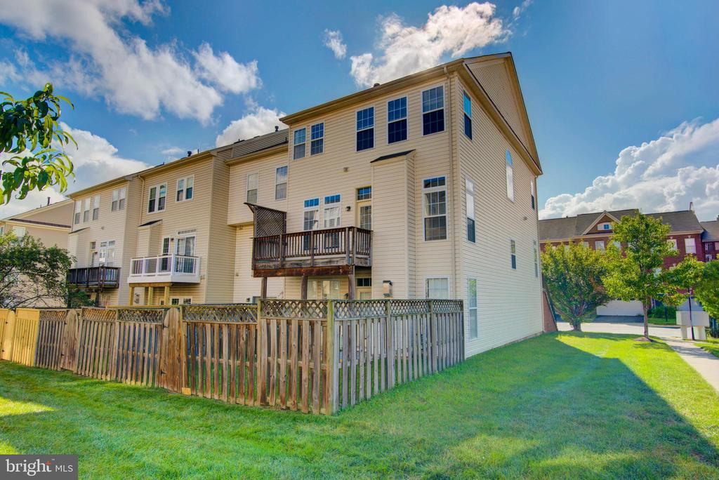 25130 CUTGRASS TERRACE
