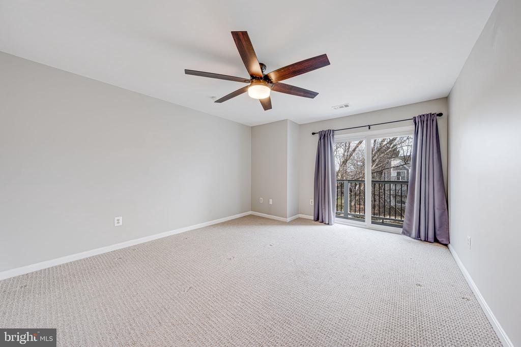 20596 CORNSTALK TERRACE Unit: 302