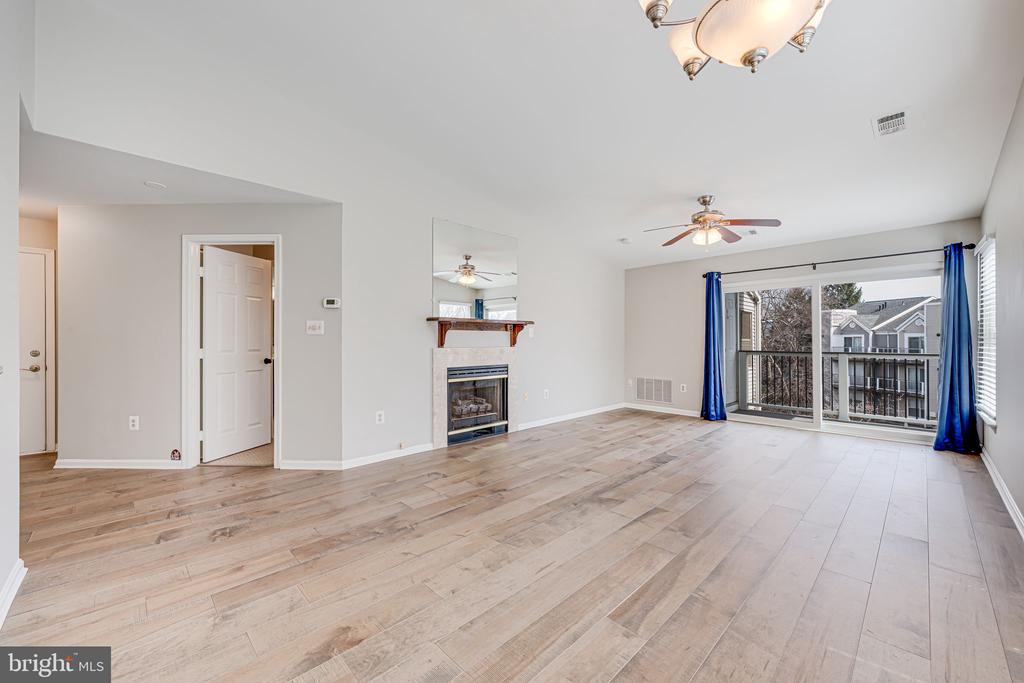 20596 CORNSTALK TERRACE Unit: 302