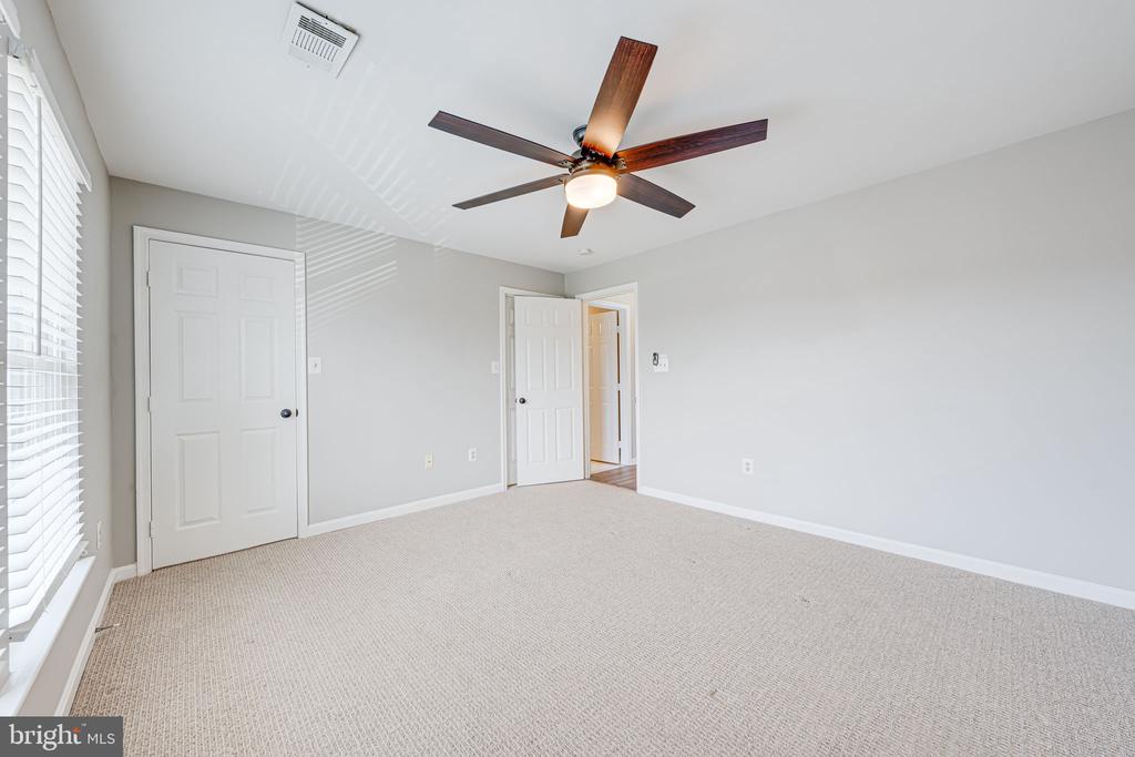 20596 CORNSTALK TERRACE Unit: 302