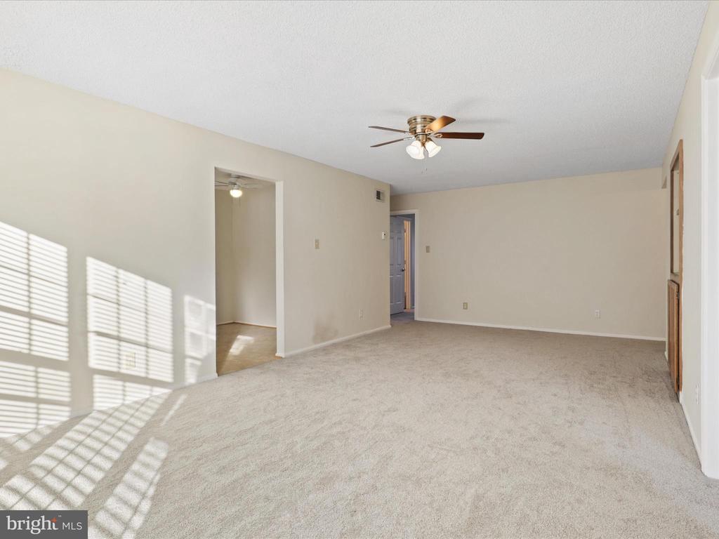 1108 HUNTMASTER TERRACE NE Unit: 202