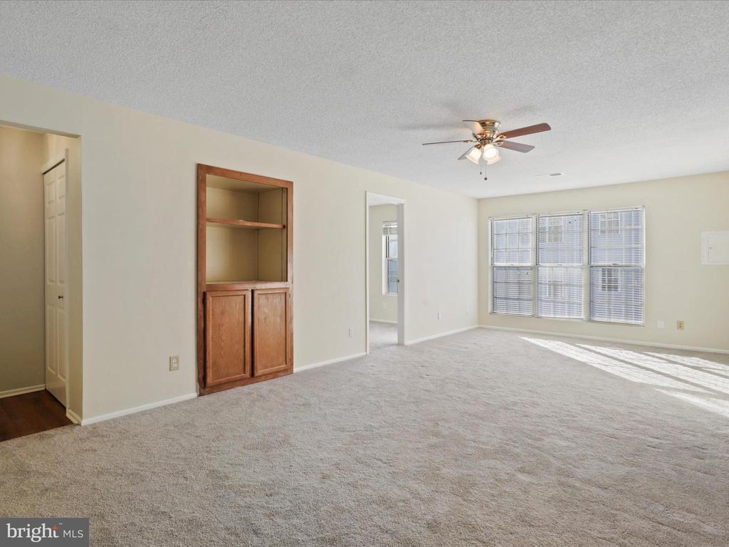 1108 HUNTMASTER TERRACE NE Unit: 202