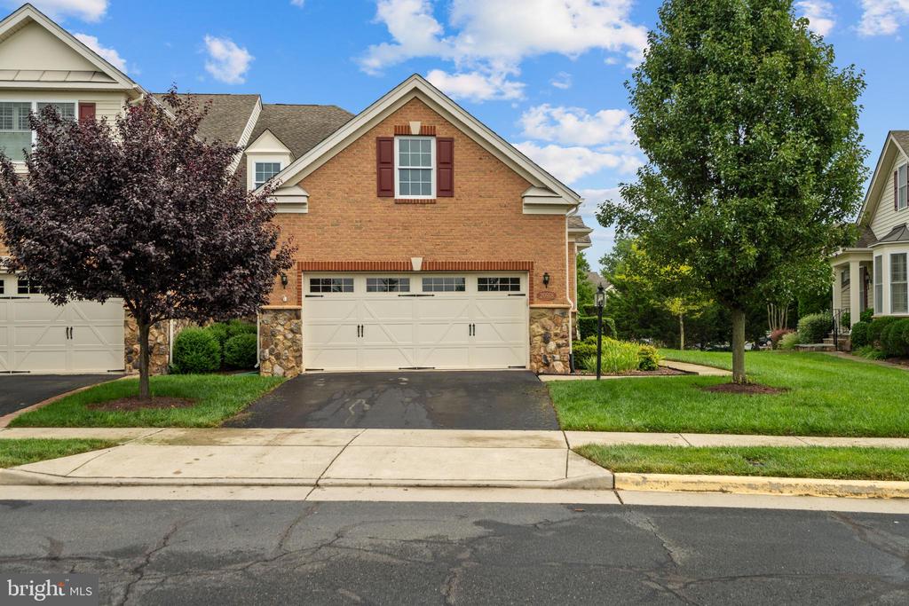 20918 ROCKY KNOLL SQUARE
